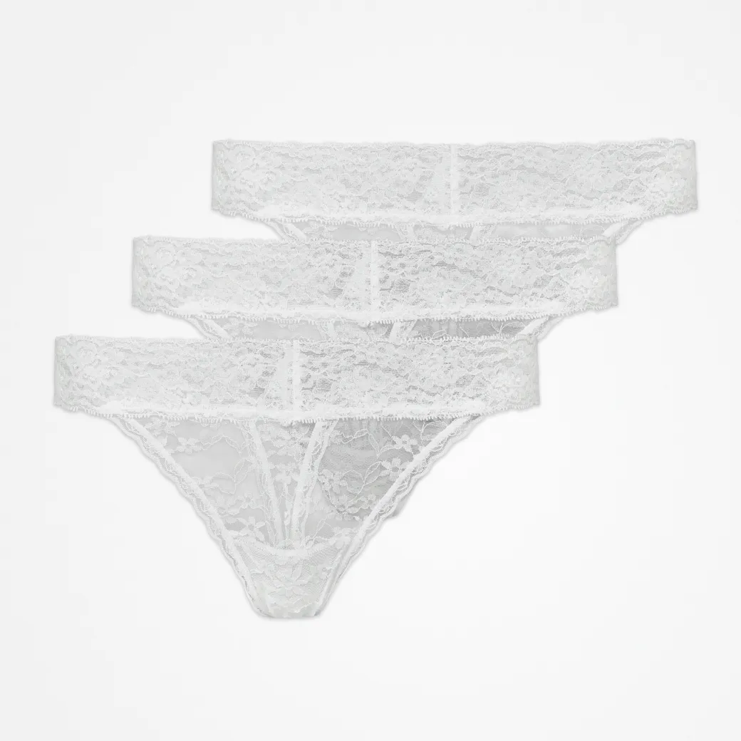 Tangas aus Spitze